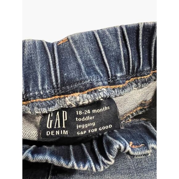 GAP Denim Jeans Infant Size 18-24 months Medium Wash Distressed Excellent very g - Picture 3 of 3